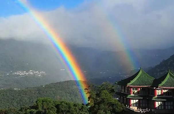 世界上最恐怖的彩虹 持续九个小时(现身我国台湾上空)