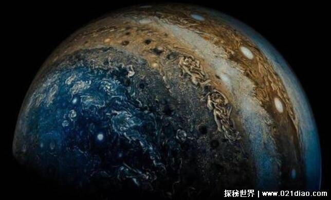 太阳系最大的行星木星，可以放下1300个地球